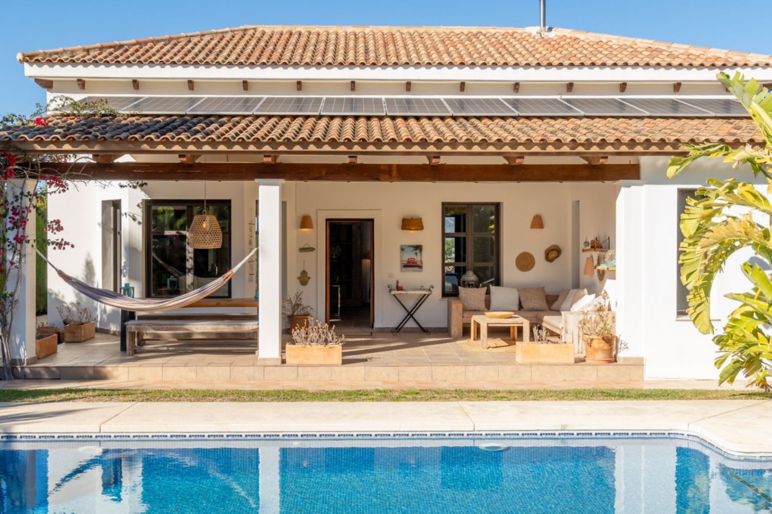 Privézwembad met terras